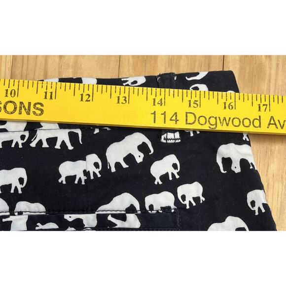 Crown & Ivy Women's Sz 12 Elephant Print Shorts Chino Dark Blue White 32x8 - Picture 5 of 6